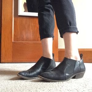 Lucky brand black leather shoes